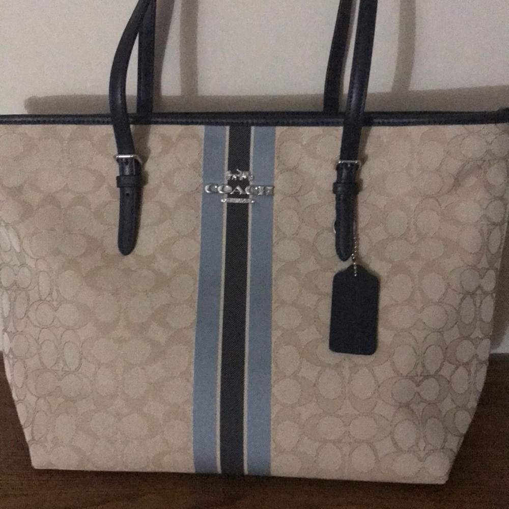 New with tags Coach tote